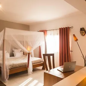 *** Hotel La Senegal